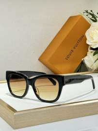 Picture of Louis Vuitton Sunglasses _SKUfw77619510fw